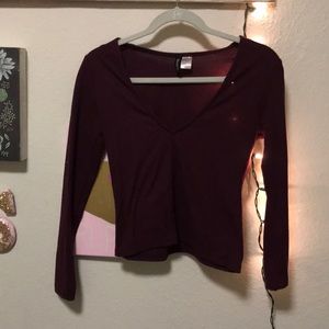 Long sleeved V-Neck